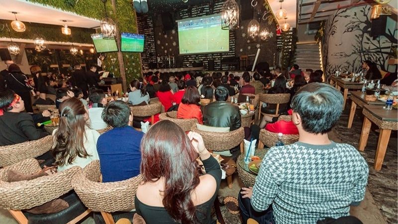 quan-cafe-bong-da-ha-noi-hoac-hcm